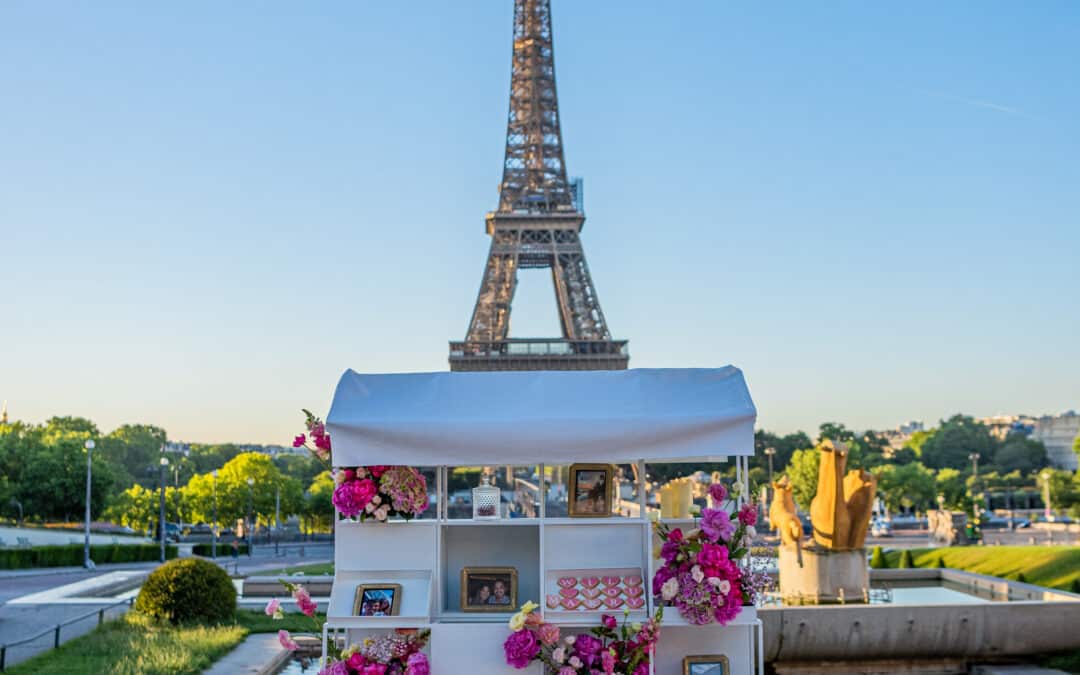 romantic cart paris proposal
