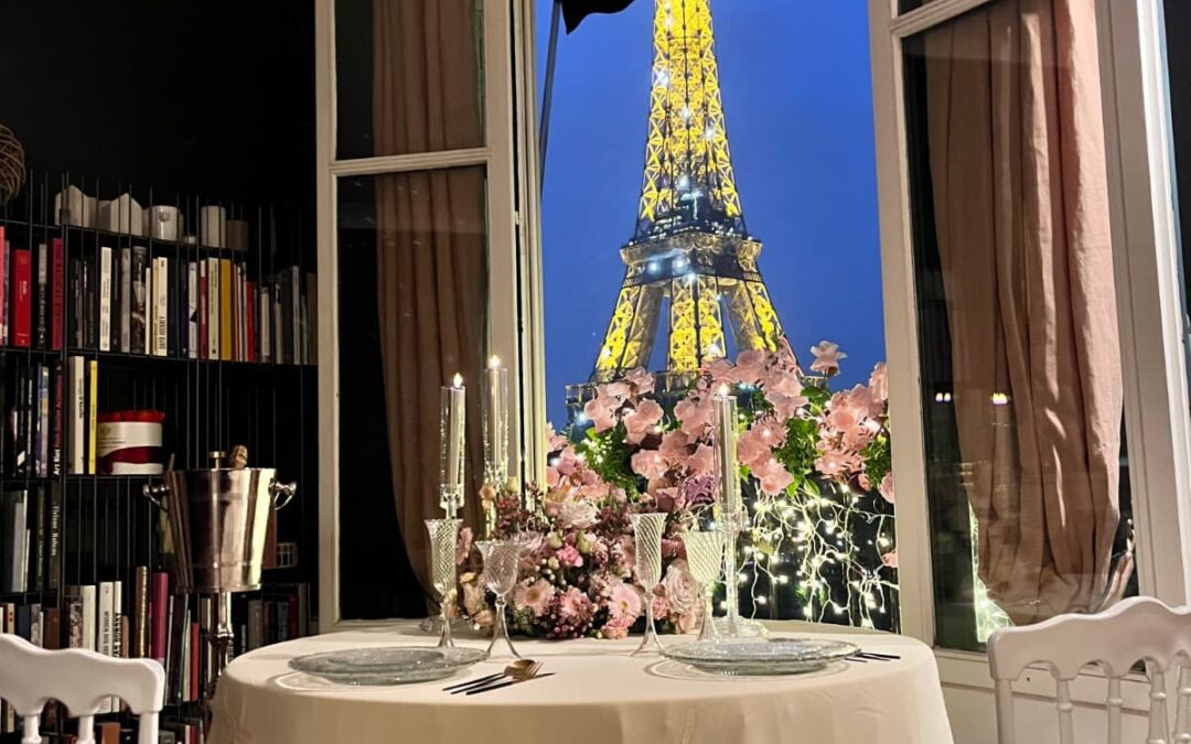 Private dinner with a breath taking view on the Eiffel Tower