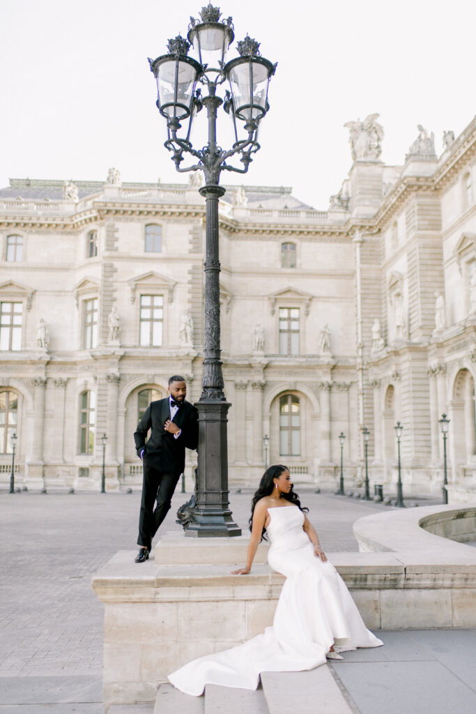 ALT image : Séance photo de mariage au Louvre